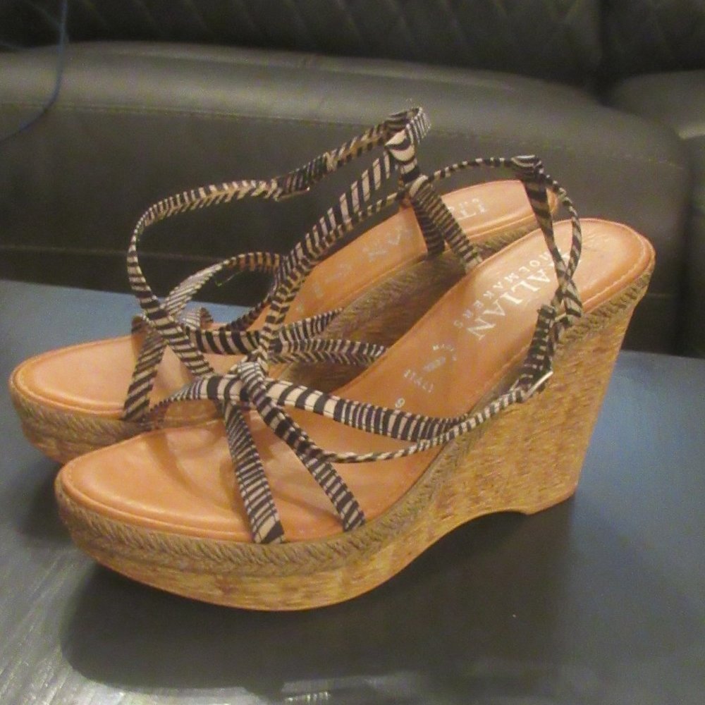 ITALIAN SHOEMAKERS- Navy & White Strappy Wedges ~ Size 10